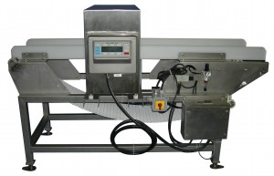 Metal detector conveyor
